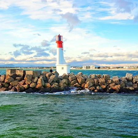 Le Lagon Bleu-9 By Interhome Le Grau-du-Roi